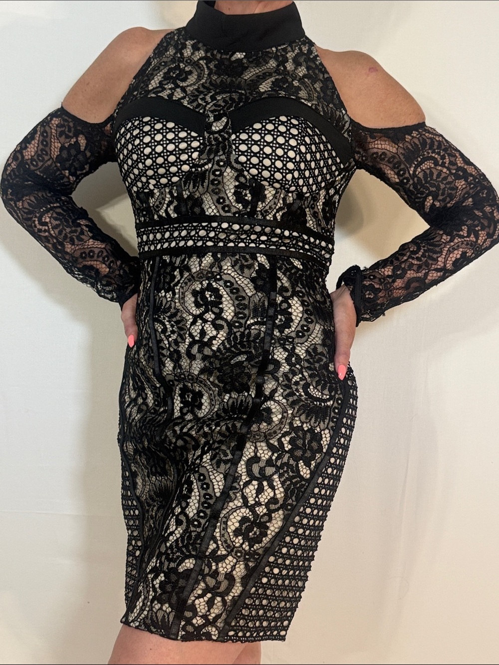 BLITHE LOS ANGELES BLACK COLD-SHOULDER LACE MIDI DRESS SZ M - Picture 3 of 10
